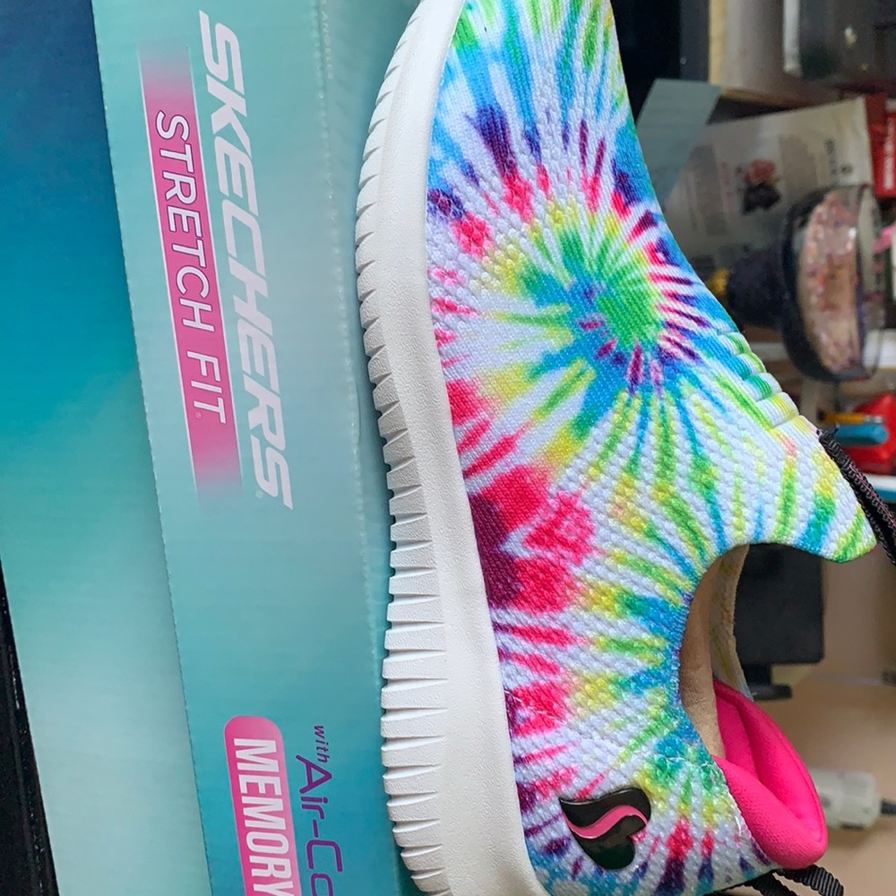 Sketchers Tennis